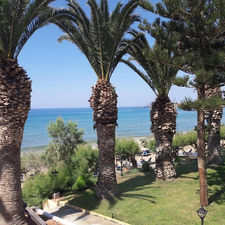 Blue Ocean Apartments Makrýgialos المظهر الخارجي الصورة