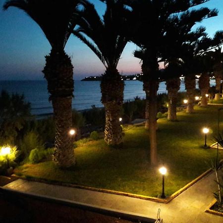 Blue Ocean Apartments Makrýgialos المظهر الخارجي الصورة