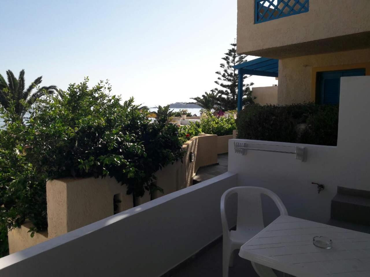 Blue Ocean Apartments Makrýgialos المظهر الخارجي الصورة