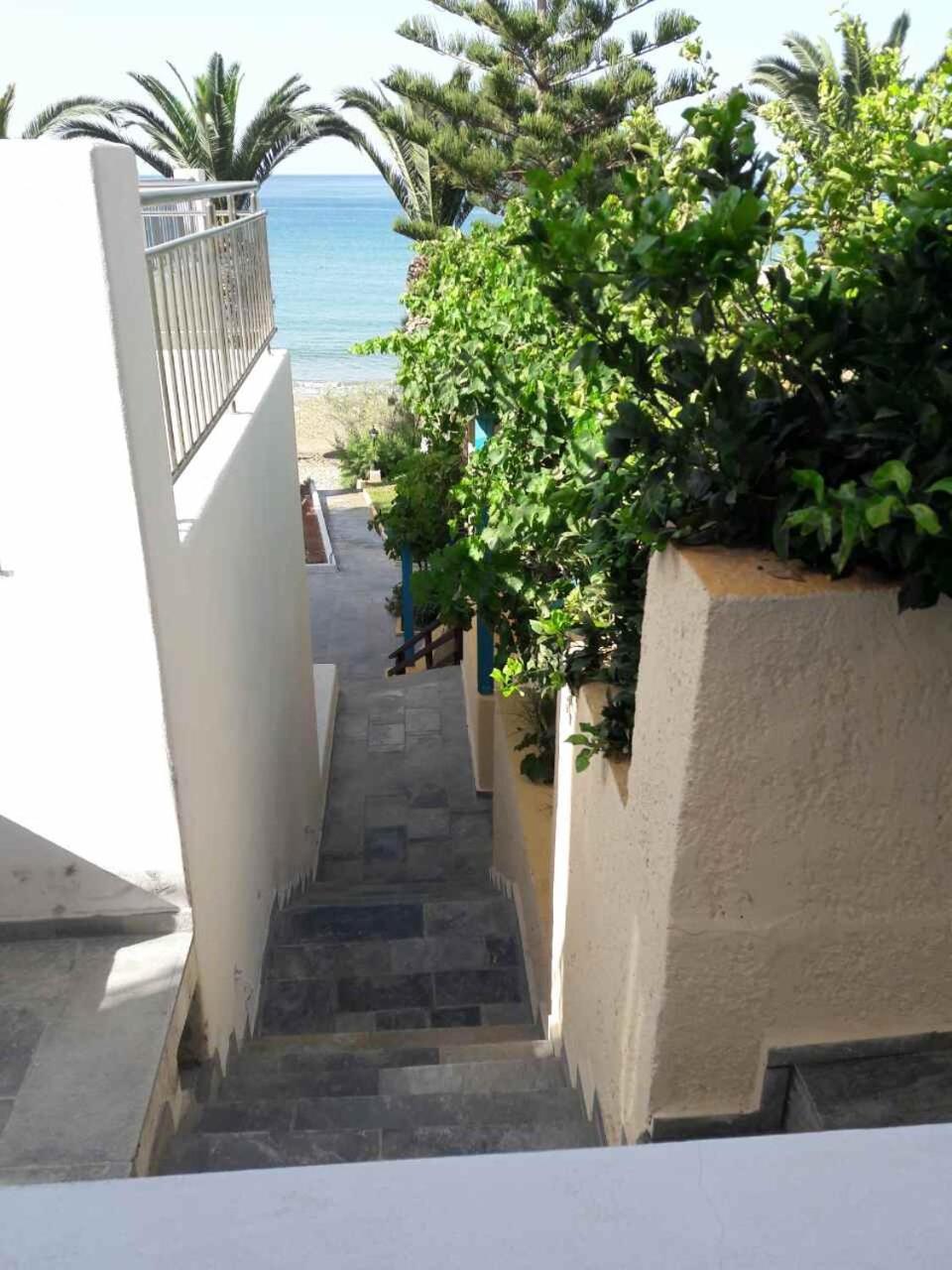 Blue Ocean Apartments Makrýgialos المظهر الخارجي الصورة