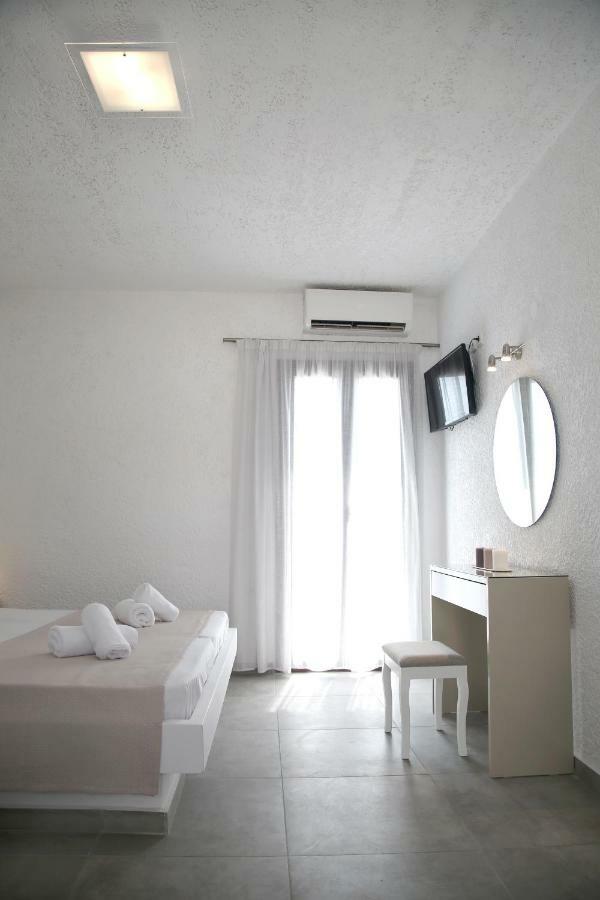 Blue Ocean Apartments Makrýgialos المظهر الخارجي الصورة
