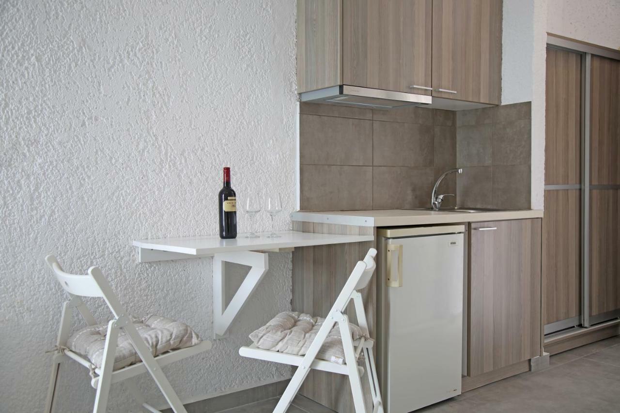 Blue Ocean Apartments Makrýgialos المظهر الخارجي الصورة