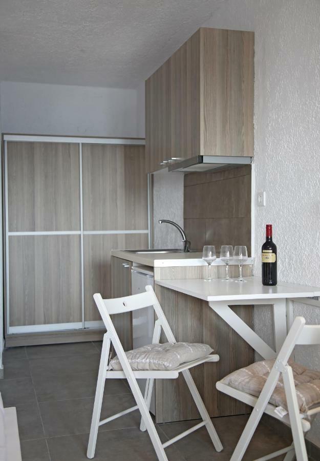 Blue Ocean Apartments Makrýgialos المظهر الخارجي الصورة