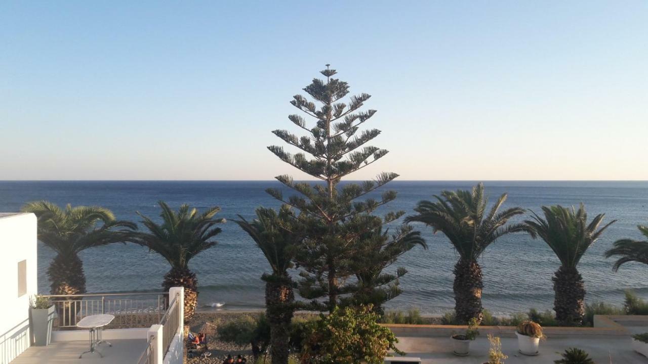Blue Ocean Apartments Makrýgialos المظهر الخارجي الصورة